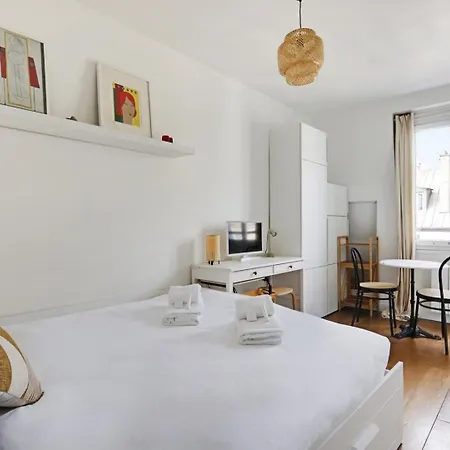 Canal St Martin Lovely